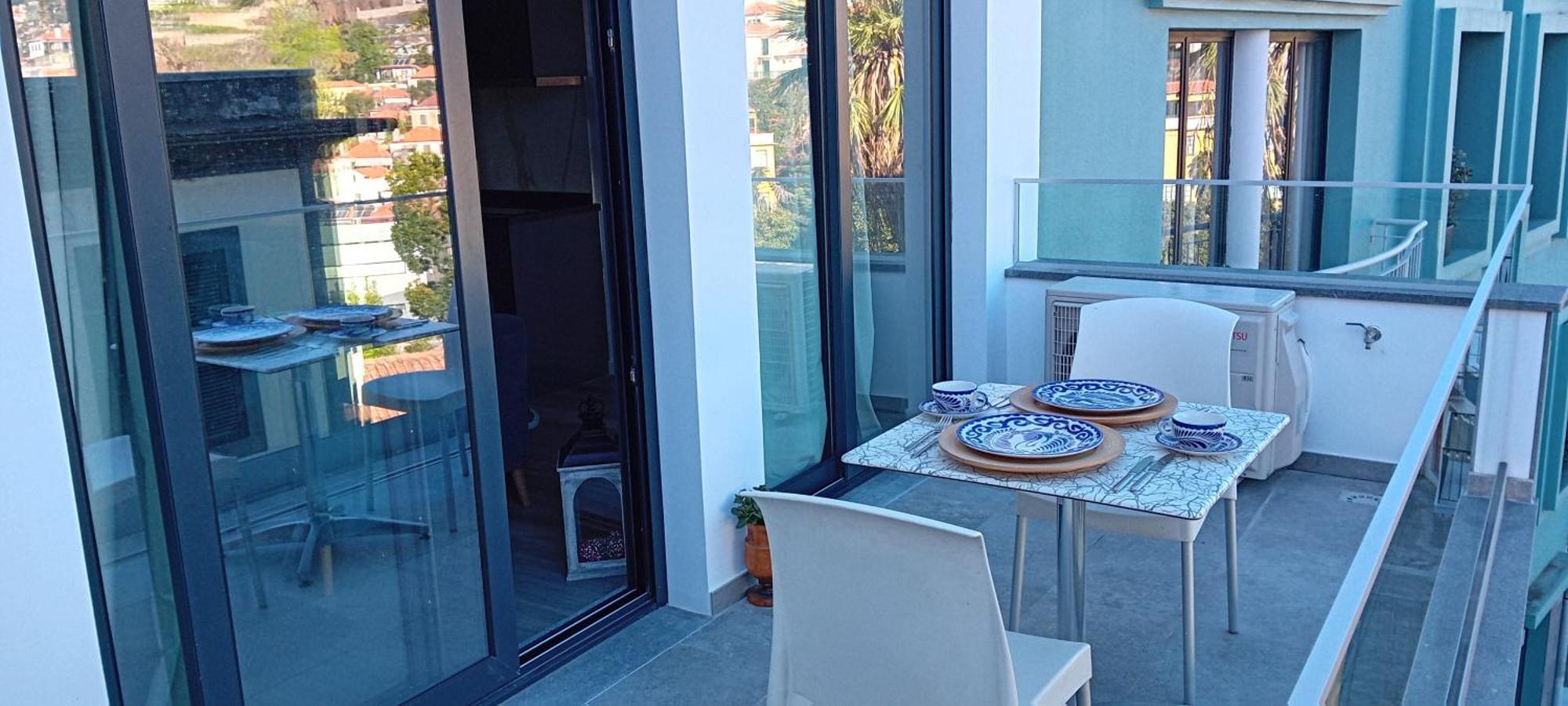 Living Caboqueira Apartment Funchal  Ngoại thất bức ảnh